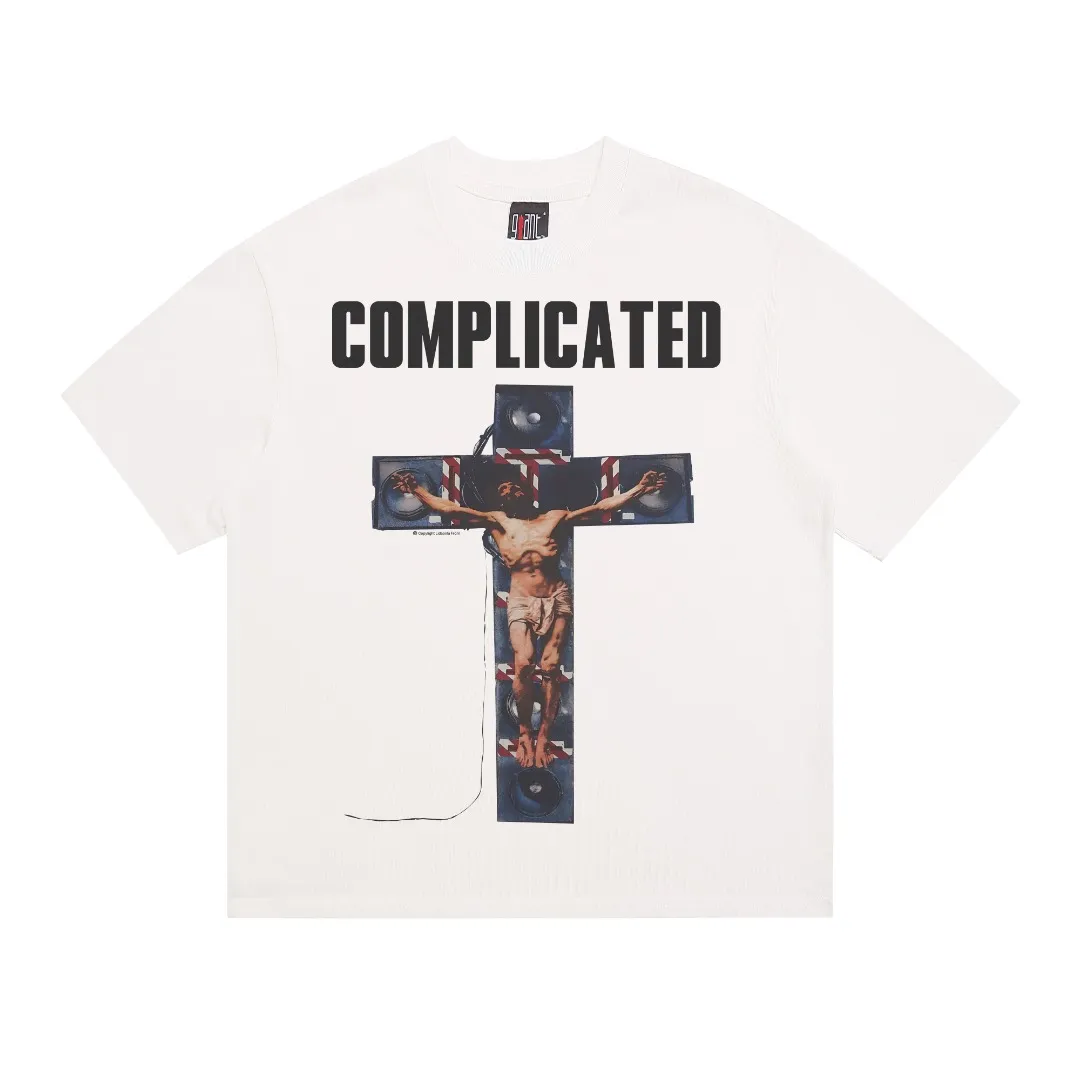 Saint Michael × KOSUKE KAWAMURA Cross Retro Print Old Vintage Loose Short Sleeve T-shirt Digital white ink direct printing, the fabric is breathable and the pattern is three-dimensional and clear. Fabric: Double yarn 240g Style number: S913 Size: S-M-L-XL Color: White Price: P110